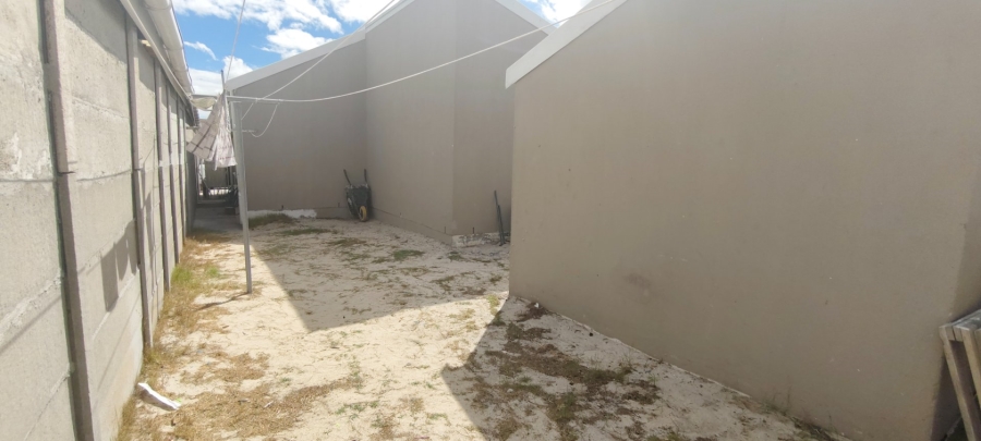 3 Bedroom Property for Sale in Strandfontein Village Western Cape